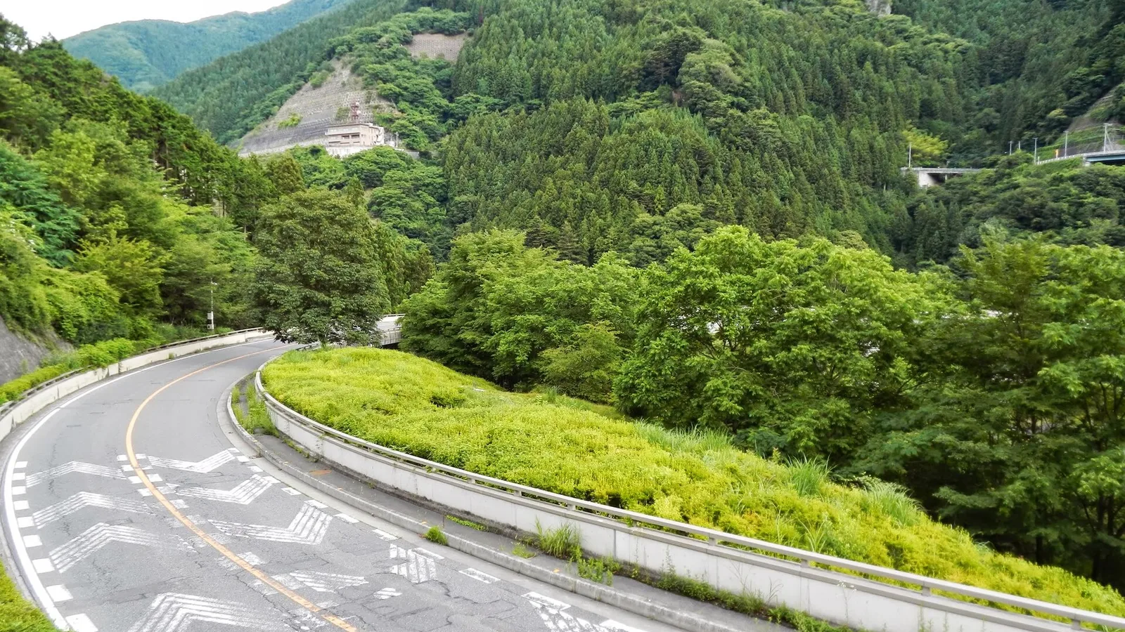 Paysage du territoire de Trainic World — Sainokuni