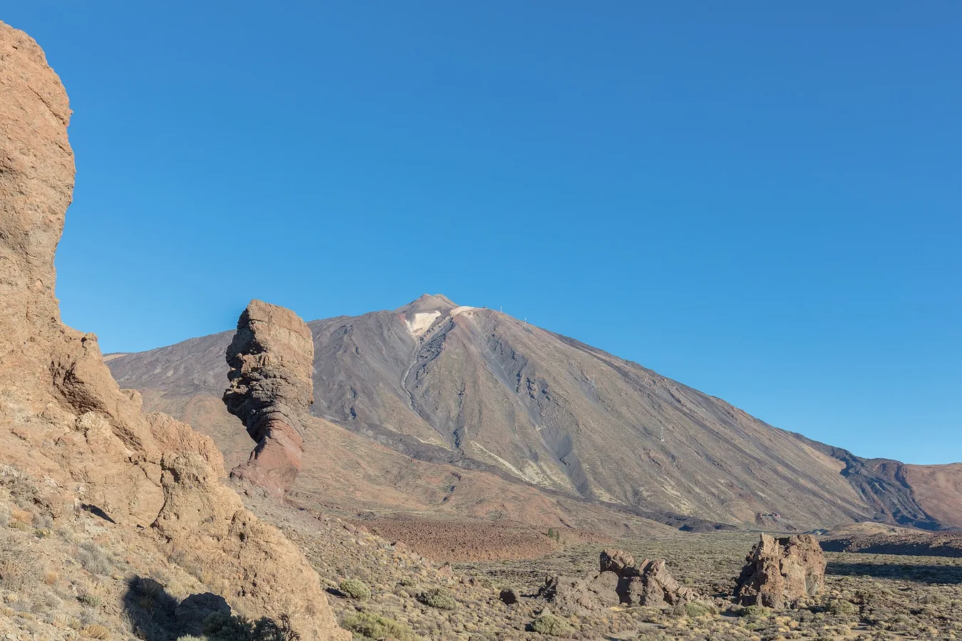 Le Teide et les roques de García dans le parc national du Teide, à Tenerife.
